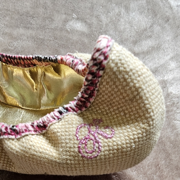 Killah flats Size 36.5 (US SIZE 6, per google) - Picture 7 of 8